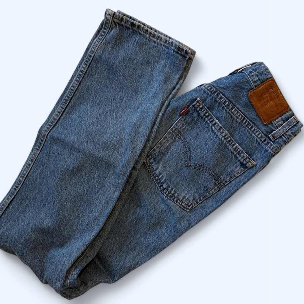 Levi’s 70’s High Waisted Staight Leg Jeans